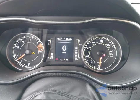 2019 Jeep Cherokee Latitude Plus 4X4 z USA, uszkodzony, nr VIN 1C4PJMLB0KD177658